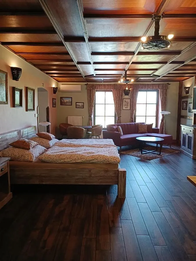 U Paluku Apartment Chrudim 0*,